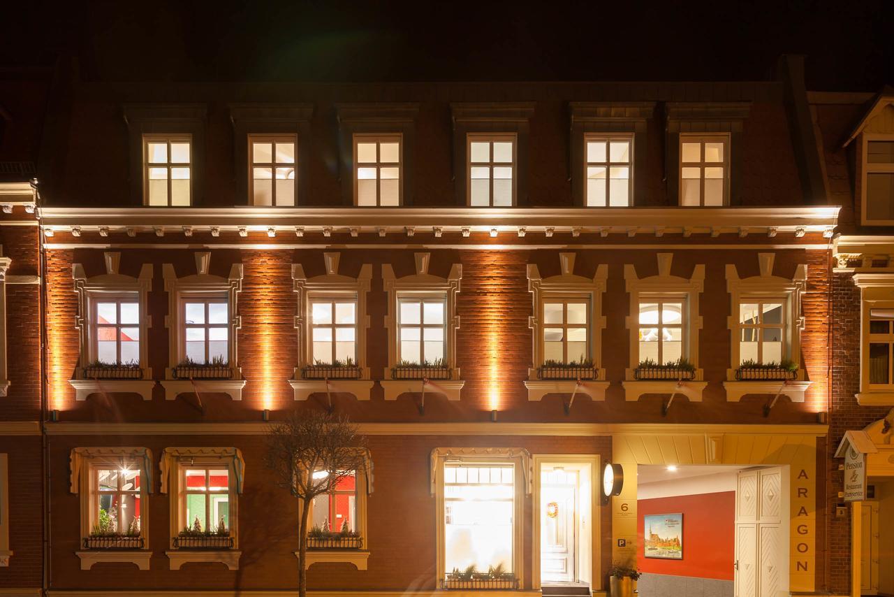 Aragon - Hotel - Garni Tangermünde Extérieur photo